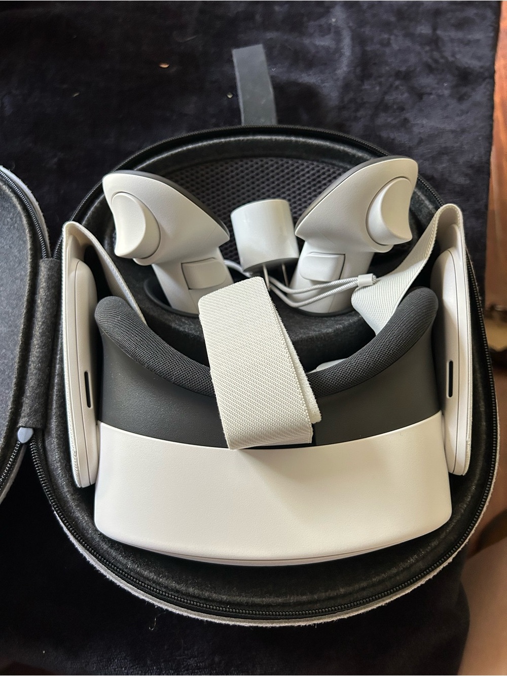 Light Gray PC & Console VR Headset with Matching Controllers - Comfortable Fit